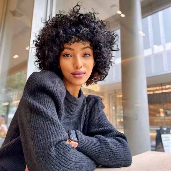 Meet your Posher, Fggh - Picture 1 of 1